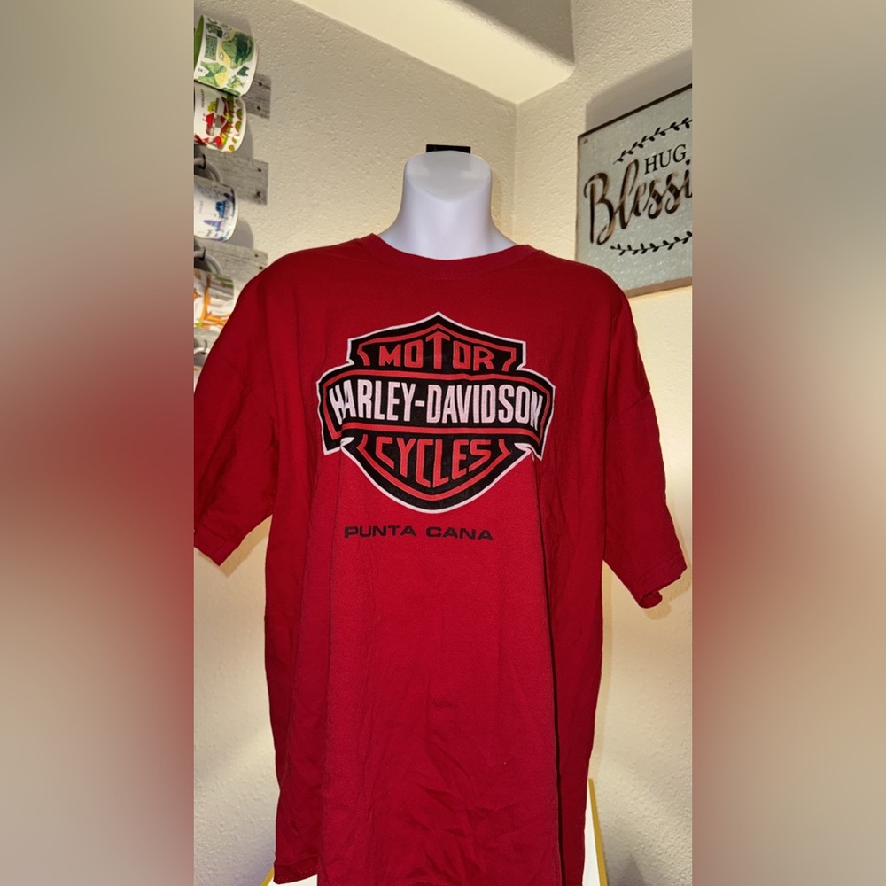 Red Harley Davidson T-Shirt.
